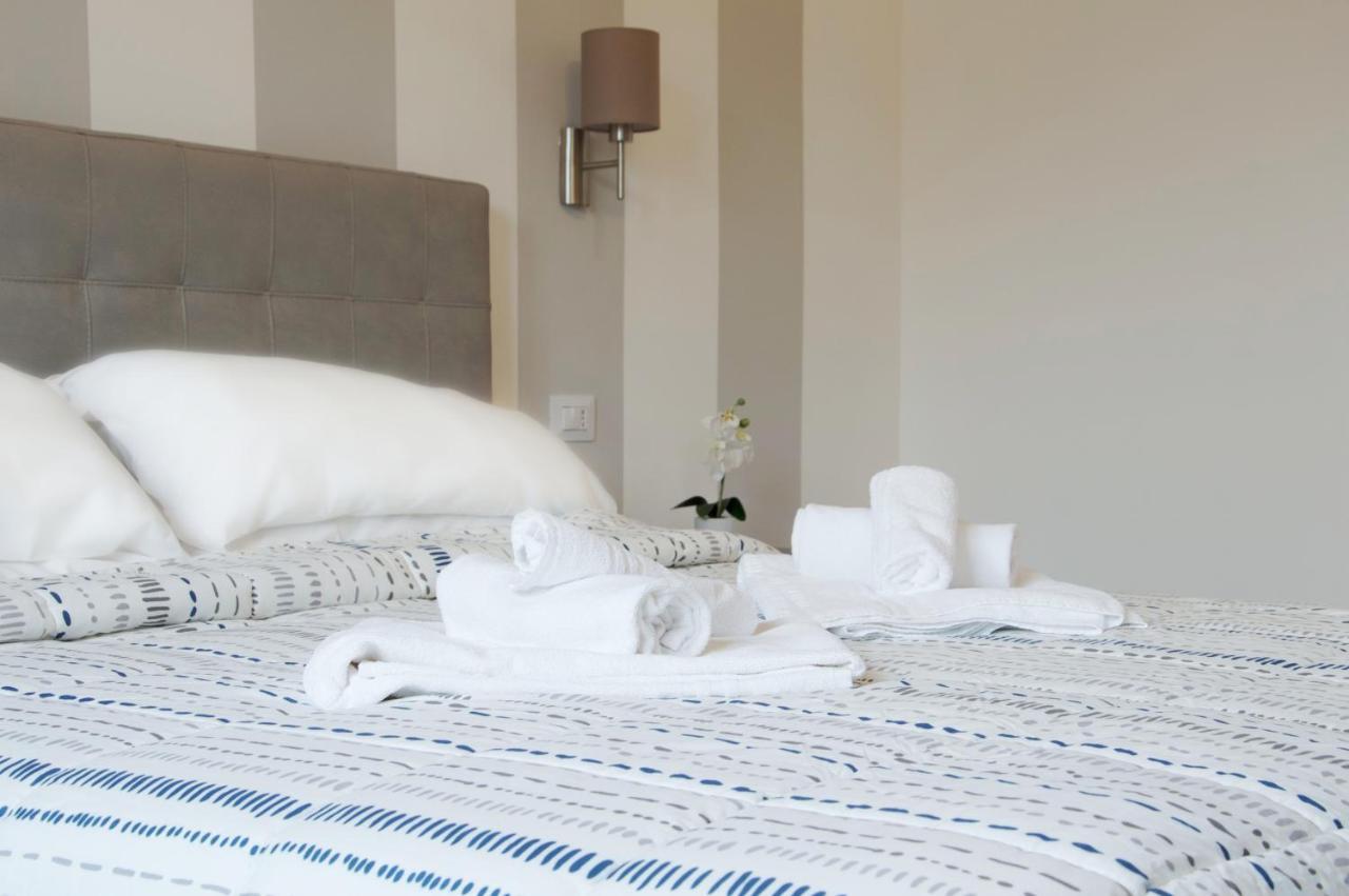 Minerva Rooms Pavia Dış mekan fotoğraf