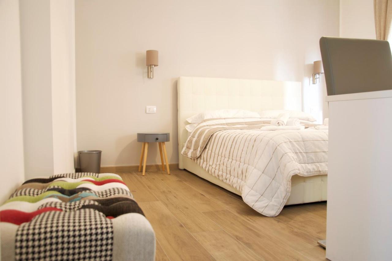 Minerva Rooms Pavia Dış mekan fotoğraf